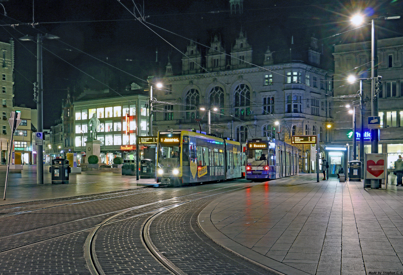 Галле, Bombardier MGT-K № 677; Галле, Duewag MGT6D № 604