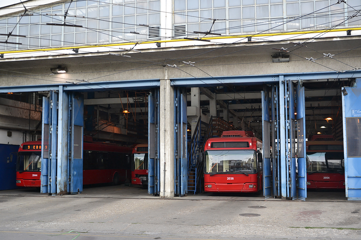 Белград, БКМ 32100C № 2038