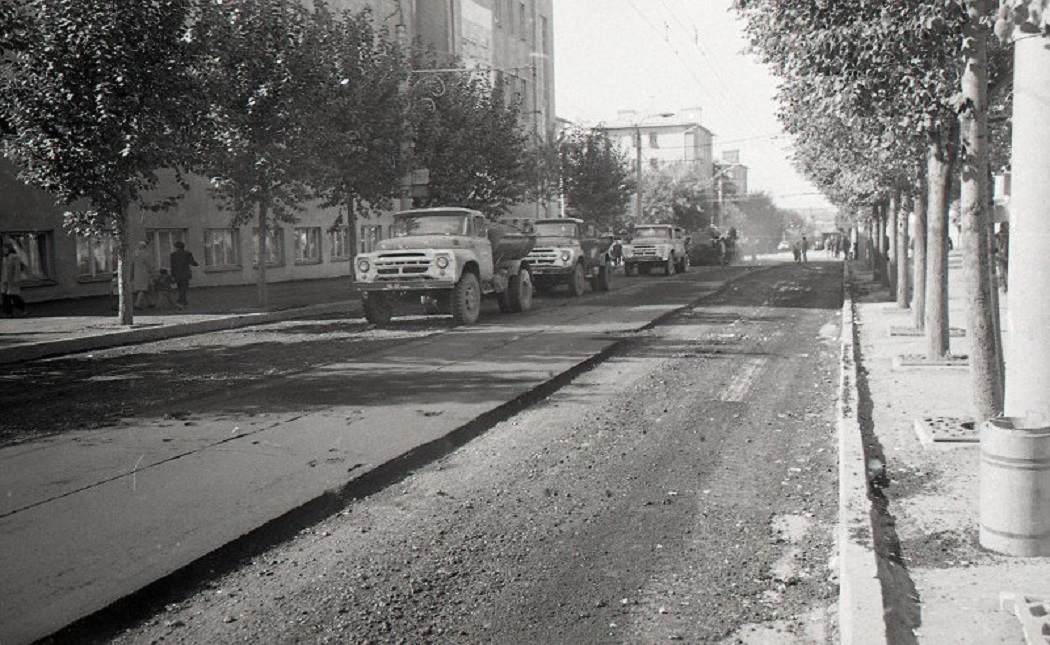 Ижау — Building and reconstruction