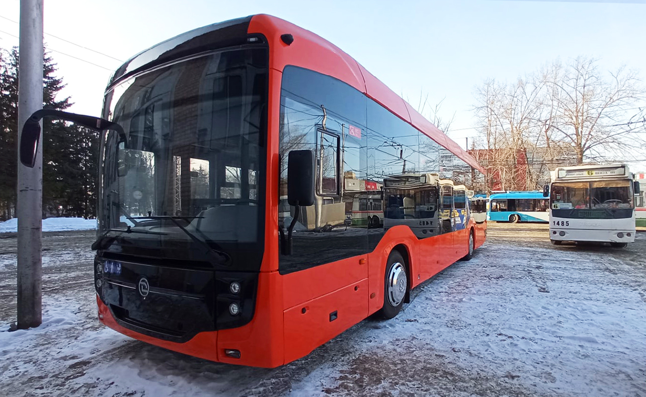 Penza, UTTZ-6242 nr. б/н; Penza, ZiU-682G-016.02 nr. 1485