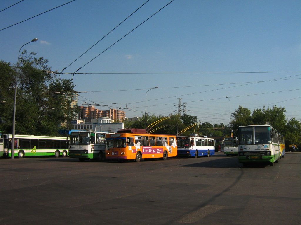 Moskva — Terminus stations; Moskva — Trolleybus lines: Western Administrative District