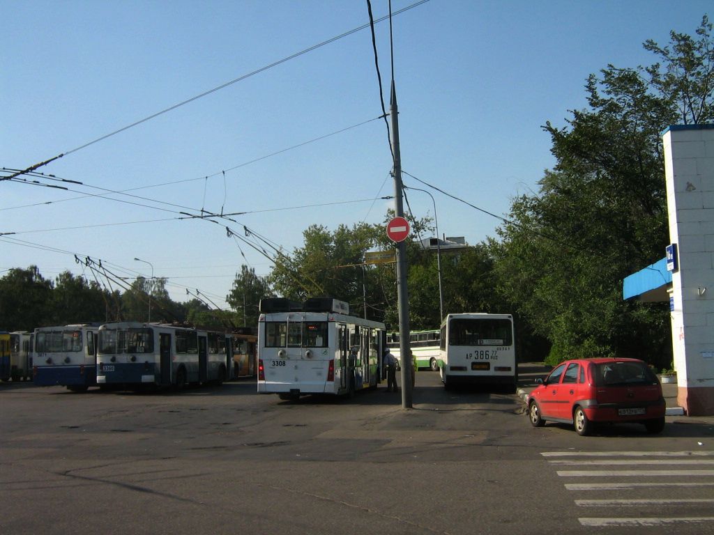 Москва, ЗиУ-682Г-016  [Г0М] № 3368; Москва — Конечные станции и кольца; Москва — Троллейбусные линии: ЗАО