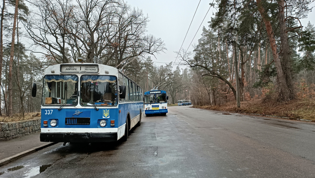 Черкассы, ЗиУ-682В-012 [В0А] № 337; Черкассы, ЗиУ-682В-012 [В0А] № 311; Черкассы, ЗиУ-682В-012 [В0А] № 338