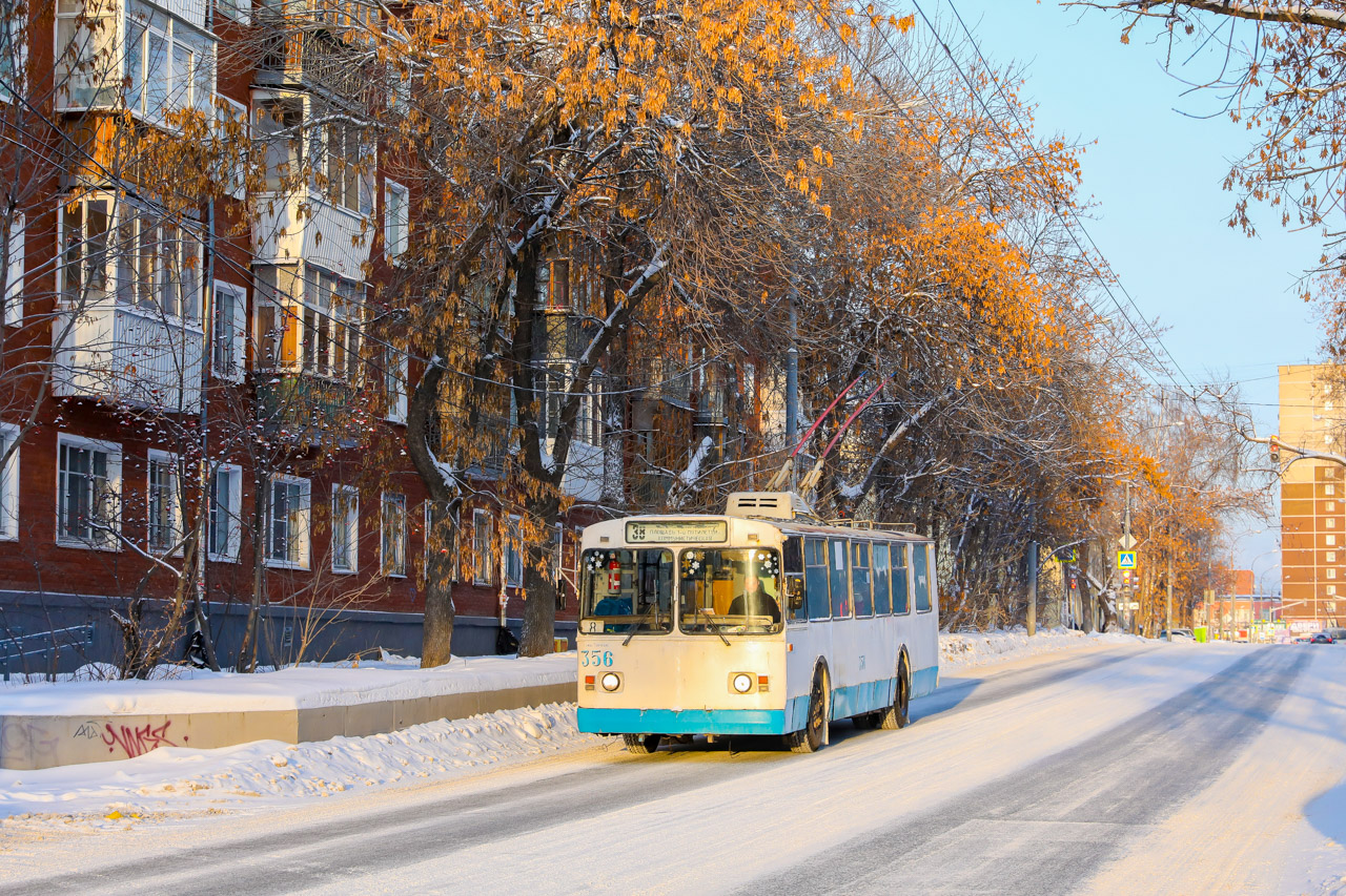Yekaterinburg, ZiU-682V [V00] č. 356