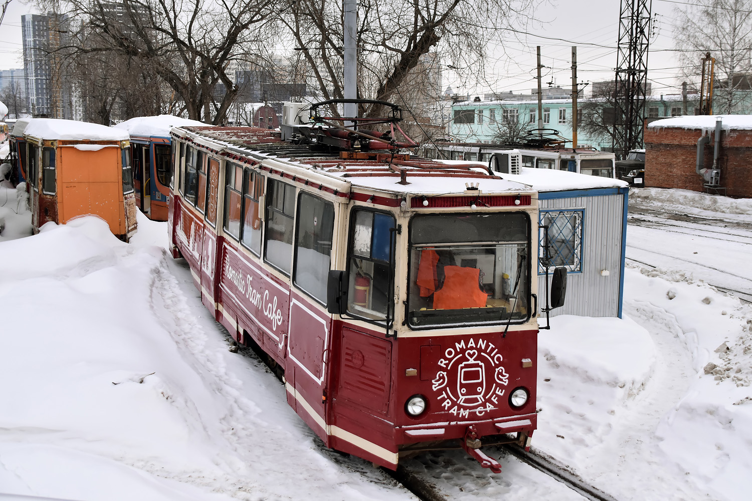 Пермь, 71-605 (КТМ-5М3) № 377; Пермь, 71-605 (КТМ-5М3) № ВК-1