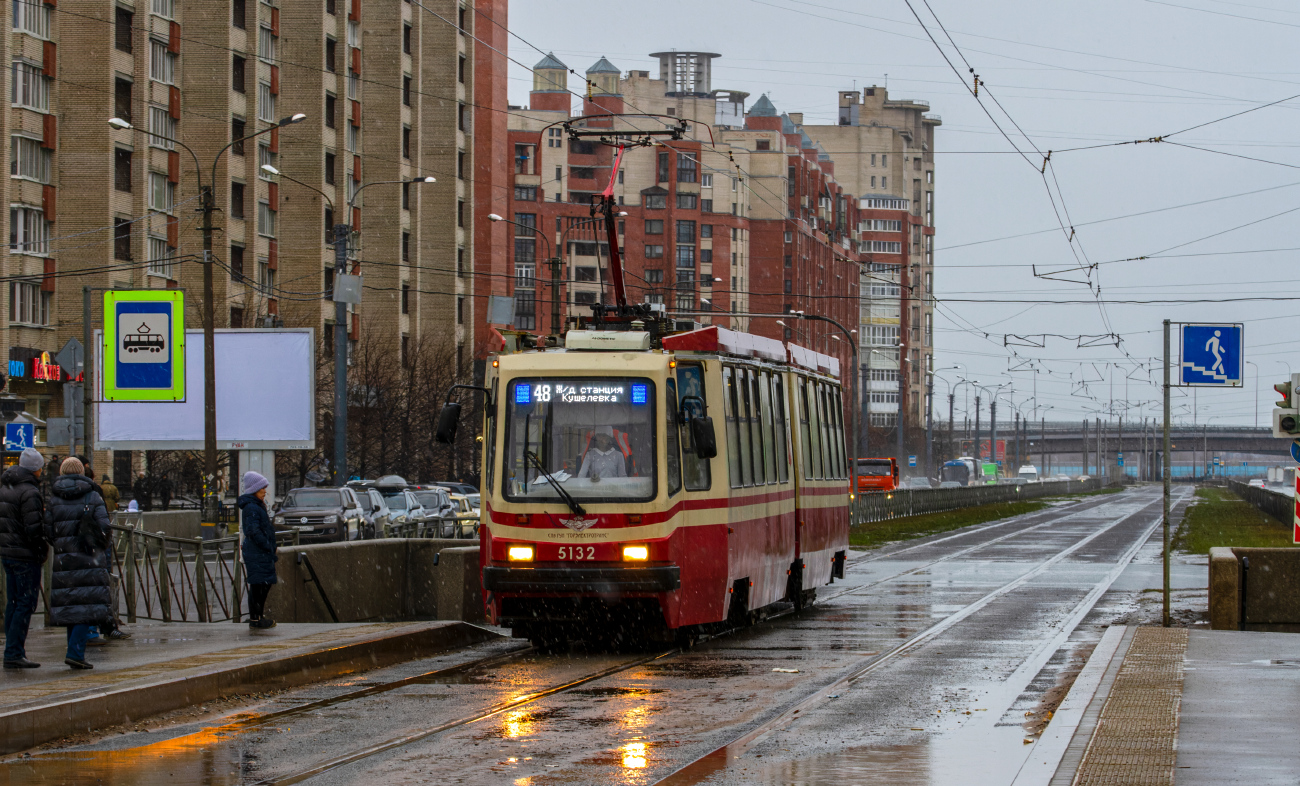 Санкт-Петербург, ЛВС-86М2 № 5132 Санкт-Петербург, ЛВС-86М2 № 5132