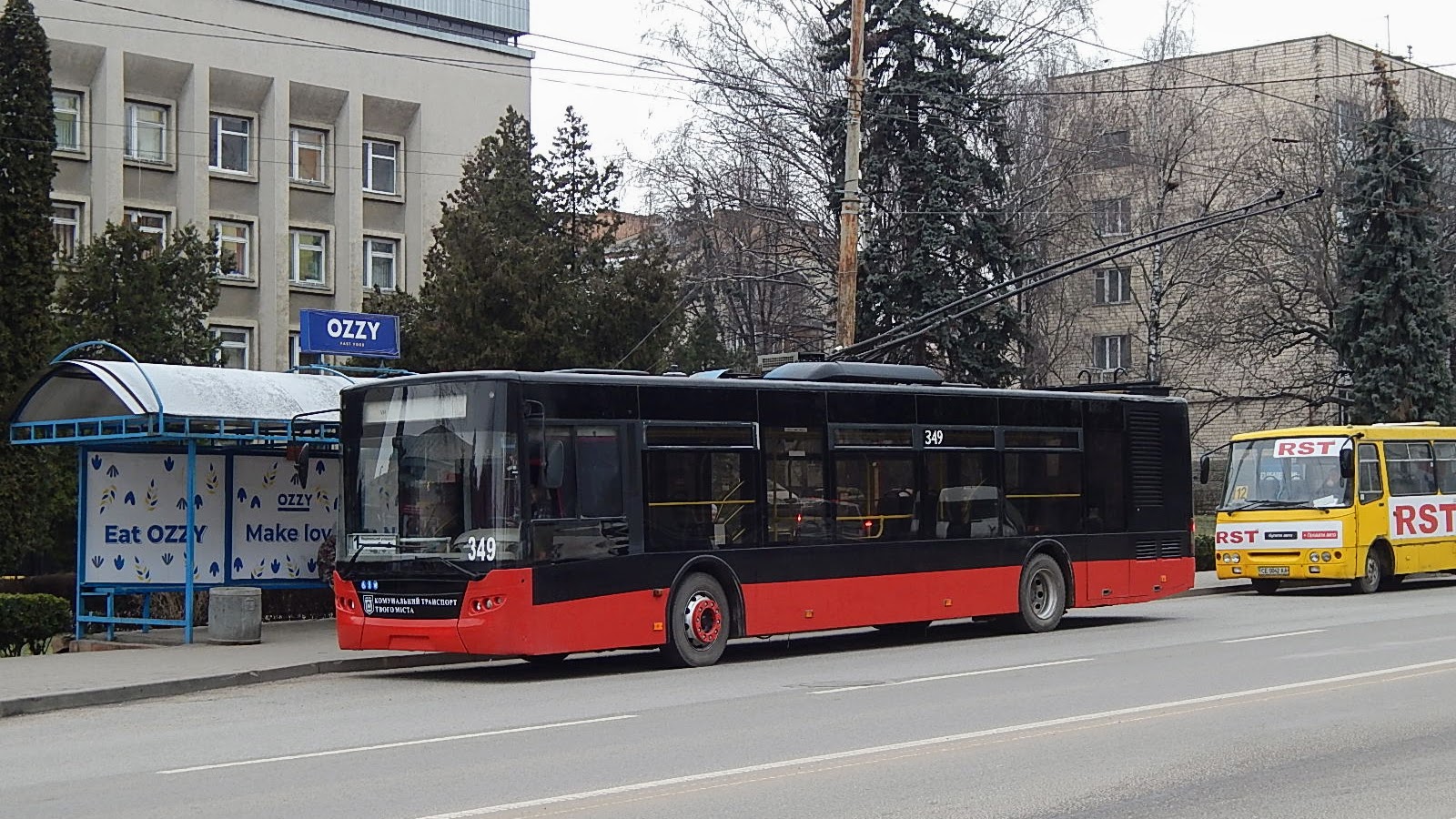 Черновцы, ЛАЗ E183D1 № 349