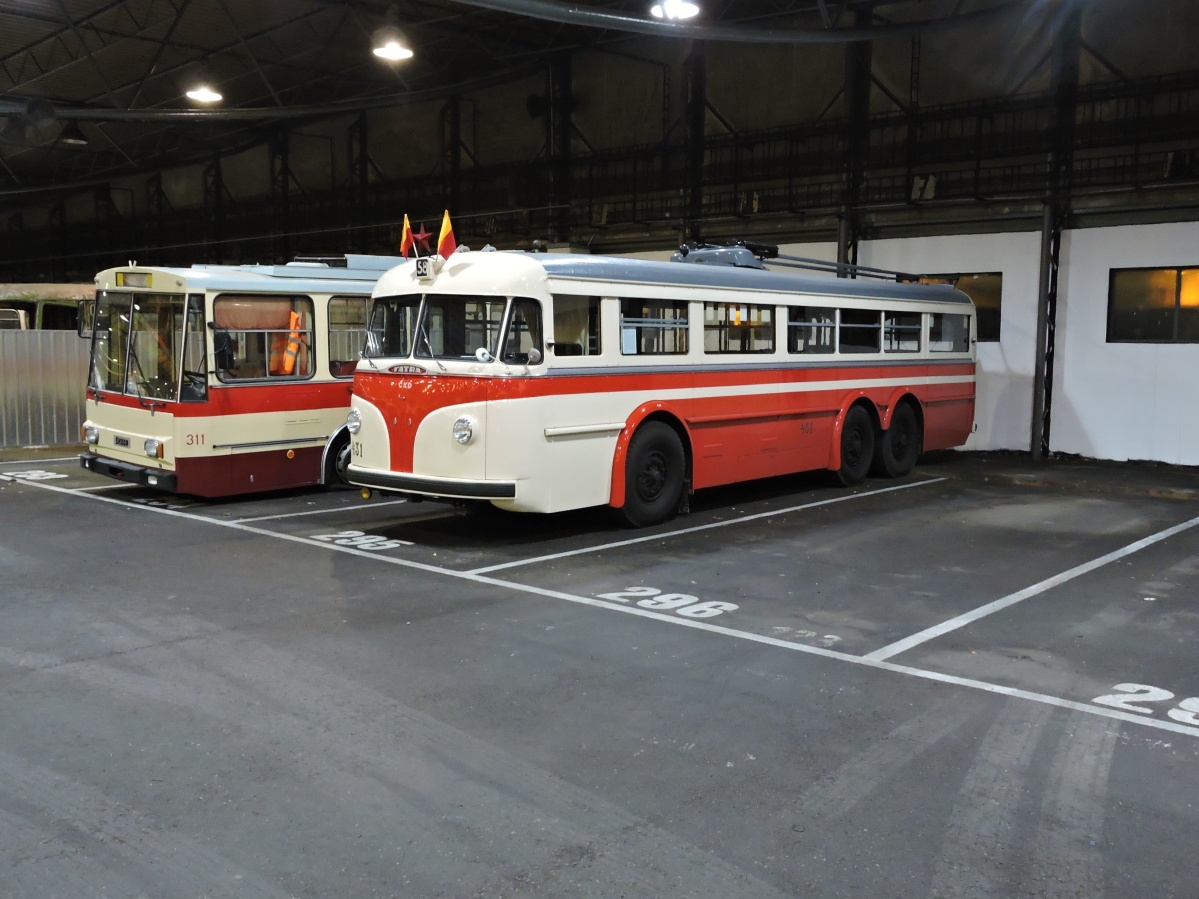 Прага, Tatra T400 № 434; Прага, Tatra T400 III.B № 431