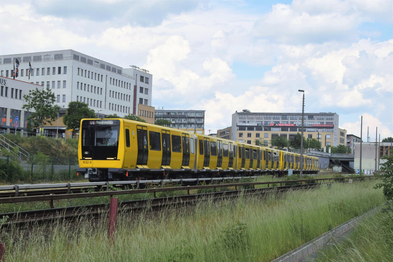 Берлин, BVG IK17 № 1032-4