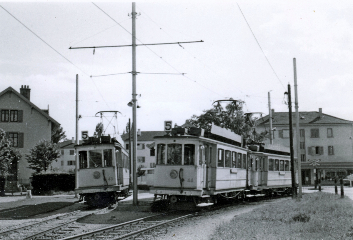 Невшатель, SWS/MFO Ce 2/4 № 43; Невшатель, SWS/MFO Ce 2/4 № 44; Невшатель — Cтарые фотографии