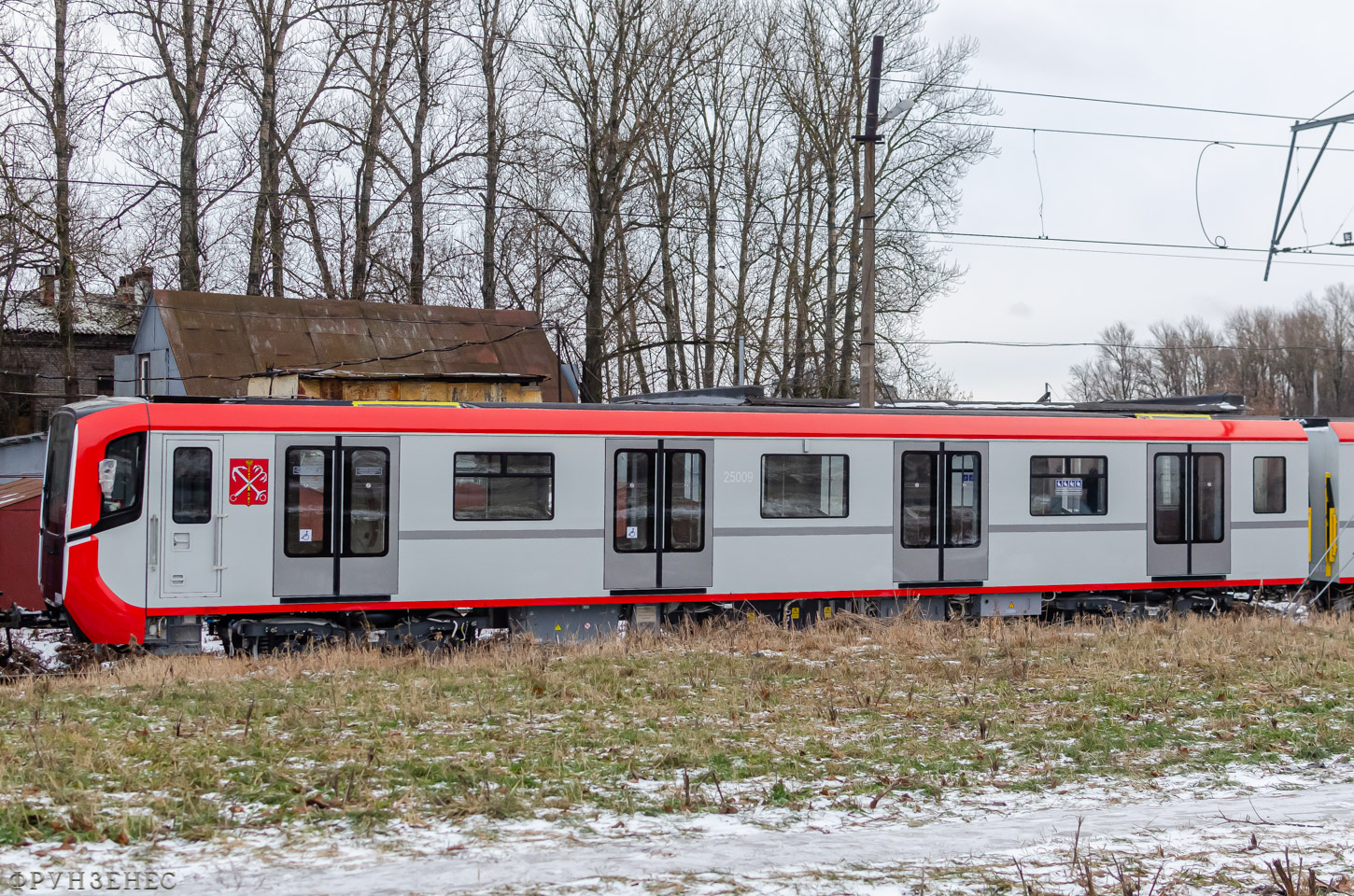 Санкт-Петербург, 81-725.1  «Балтиец» № 25009; Санкт-Петербург — Метрополитен — Перегонка вагонов метро по ж/д