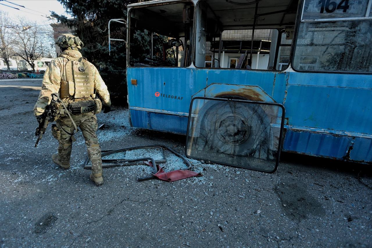 Бахмут, ЗиУ-682Г [Г00] № 164; Бахмут — Последствия боевых действий — 24.02.2022 — ...