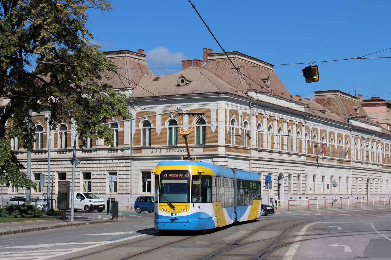 Кошице, Vario LF2+ № 813