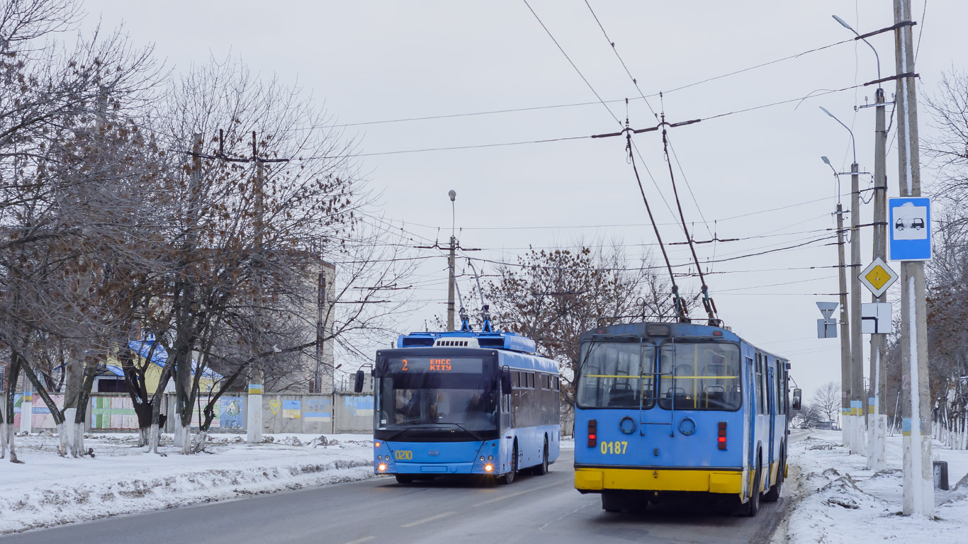 Краматорск, ЗиУ-682В № 0187; Краматорск, Дніпро Т203 № 0210
