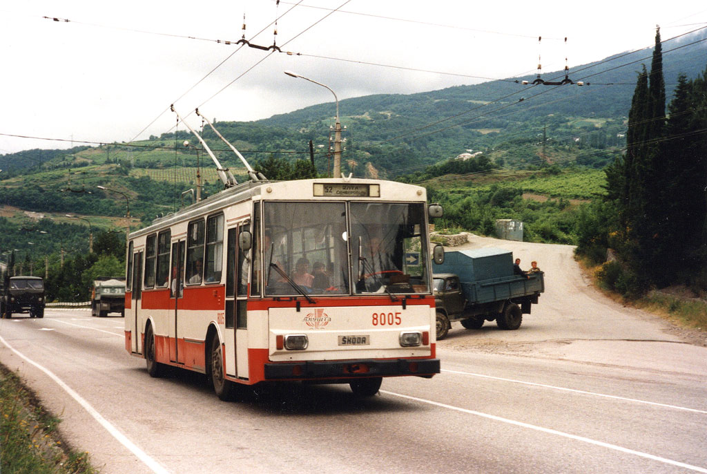 Крымский троллейбус, Škoda 14Tr02/6 № 8005; Крымский троллейбус — Исторические фотографии (1959 — 2000)