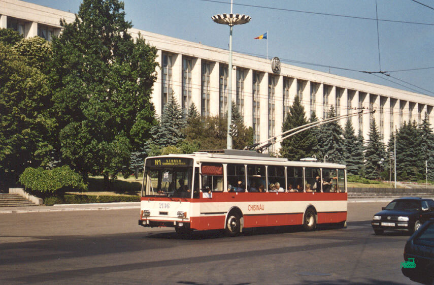 Кишинёв, Škoda 14Tr13/6M № 2136