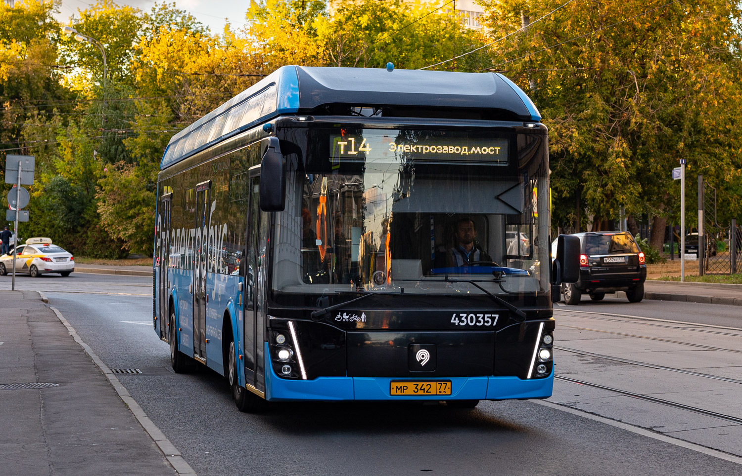 Moscou, LiAZ-6274 N°. 430357