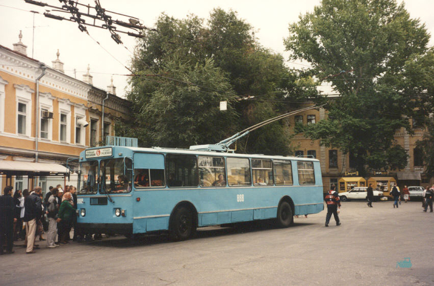 Самара, ЗиУ-682Г [Г00] № 888; Самара — Исторические фотографии — Трамвай и Троллейбус (1992-2000); Самара — Конечные станции и кольца (троллейбус)