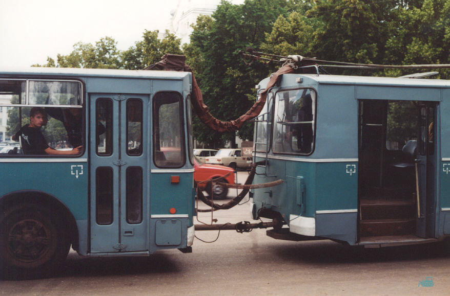 Самара, ЗиУ-682Г [Г00] № 873; Самара, ЗиУ-682Г [Г00] № 872; Самара — Исторические фотографии — Трамвай и Троллейбус (1992-2000); Оборудование электротранспорта — Разное