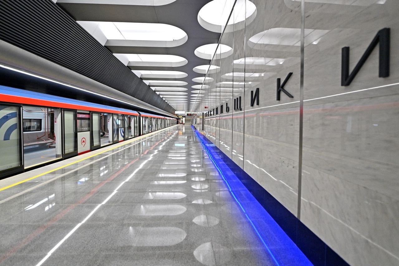 Москва — Метрополитен — [11] Большая Кольцевая линия; Москва — Метрополитен — Подвижной состав — 81-775/776/777 «Москва-2020» и 81-775.2/776.2/777.2 «Москва-2024»