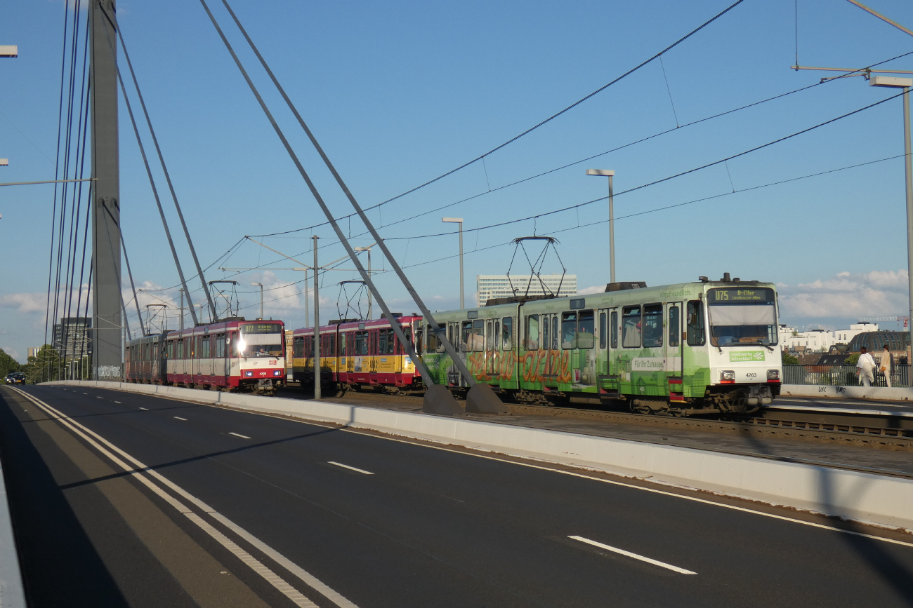 Дюссельдорф, Duewag B80D № 4263