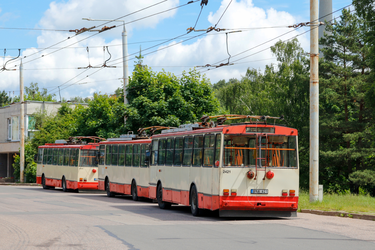 Вильнюс, Škoda 14Tr02 № 2421