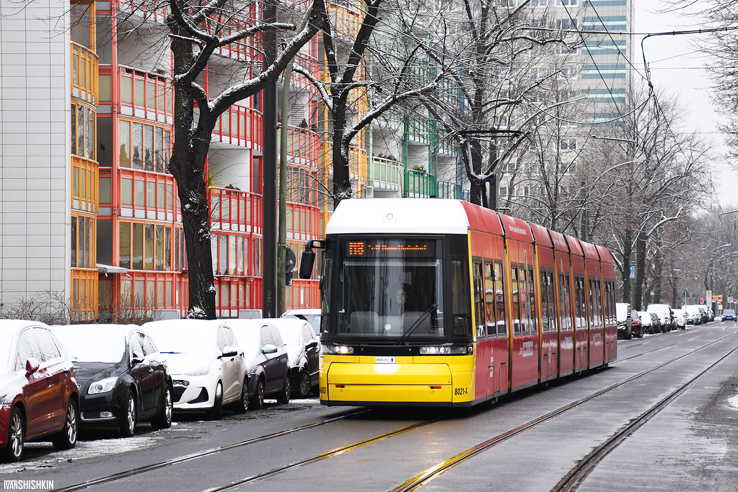 Berlin, Bombardier Flexity Berlin (GT8-08ER/F8E) N°. 8021