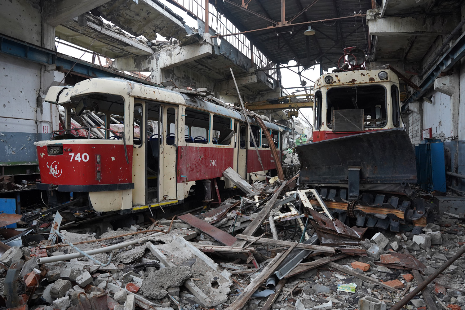 Мариуполь, Tatra T3A № 740; Мариуполь, ГС-4 (КРТТЗ) № ГС-14; Мариуполь — Последствия боевых действий 24.02.2022—20.05.2022