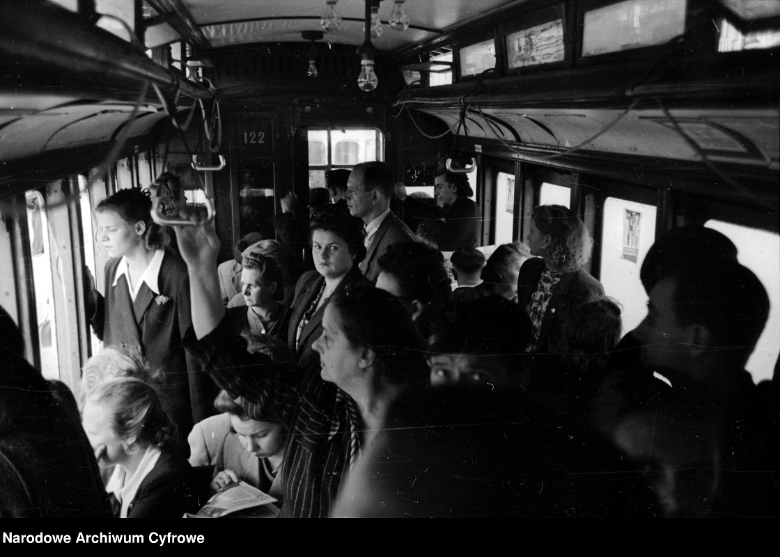 Varsó, Falkenried A — 122