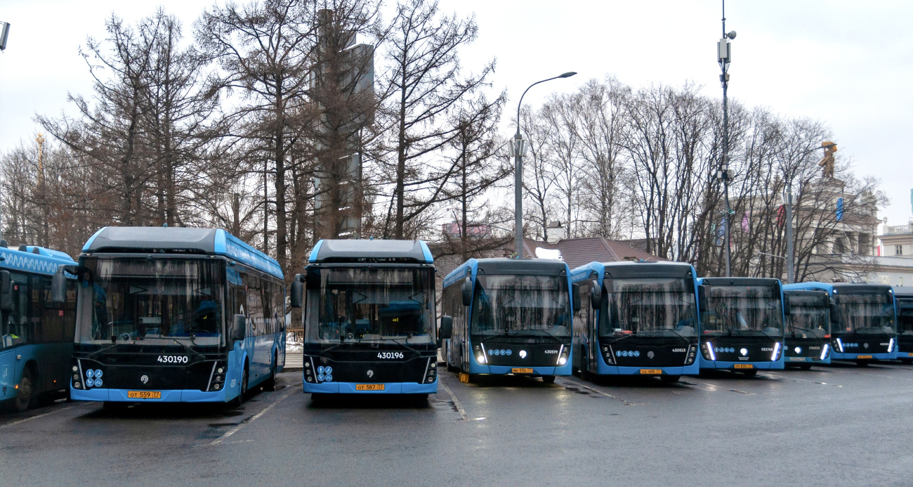 Москва, ЛиАЗ-6274 № 430190; Москва, ЛиАЗ-6274 № 430196