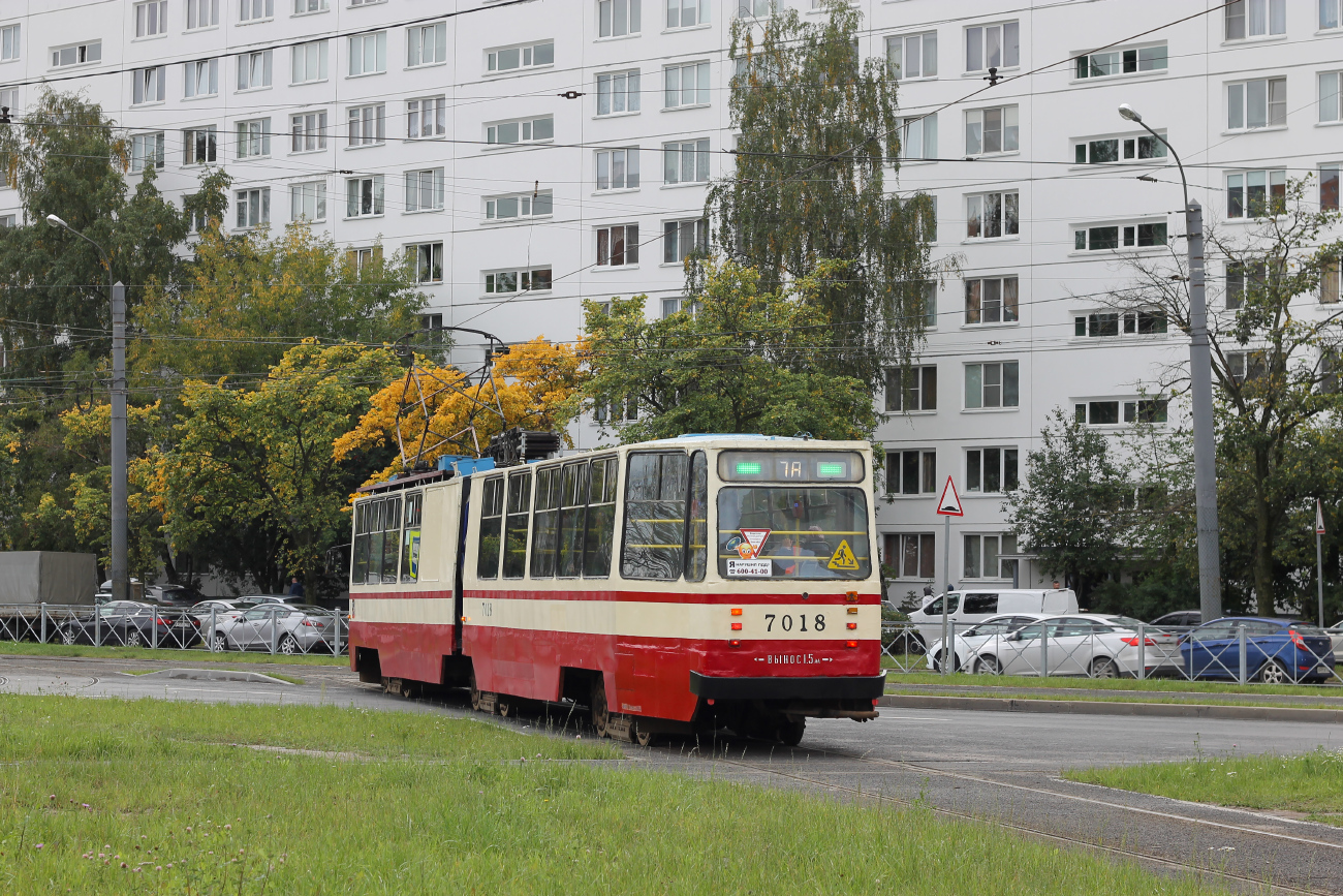 Saint-Petersburg, LVS-86K č. 7018