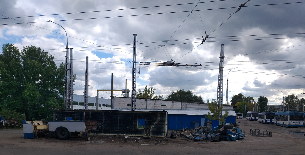 Брест, БКМ 20101 № 103; Брест, БКМ 32102 № 106