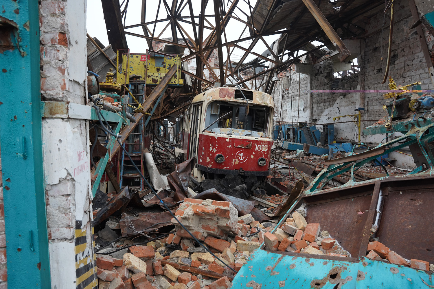 Мариуполь, Tatra T3SUCS № 1016; Мариуполь — Последствия боевых действий 24.02.2022—20.05.2022