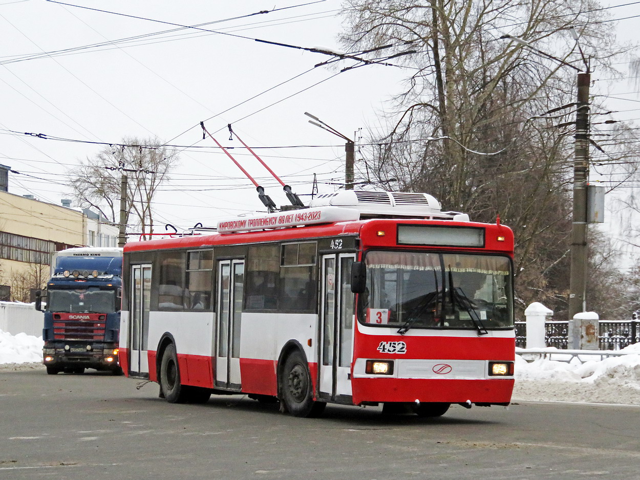 Киров, БТЗ-52764Р № 452