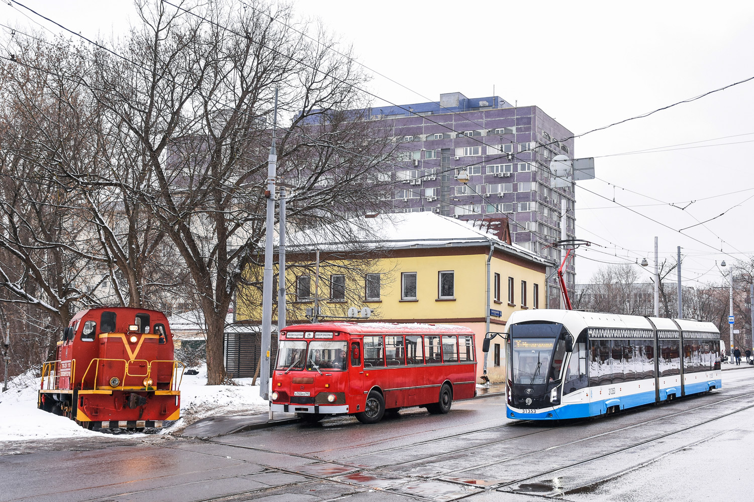 Москва, 71-931М «Витязь-М» № 31353; Москва — Разные фотографии Москва, 71-931М «Витязь-М» № 31353; Москва — Разные фотографии