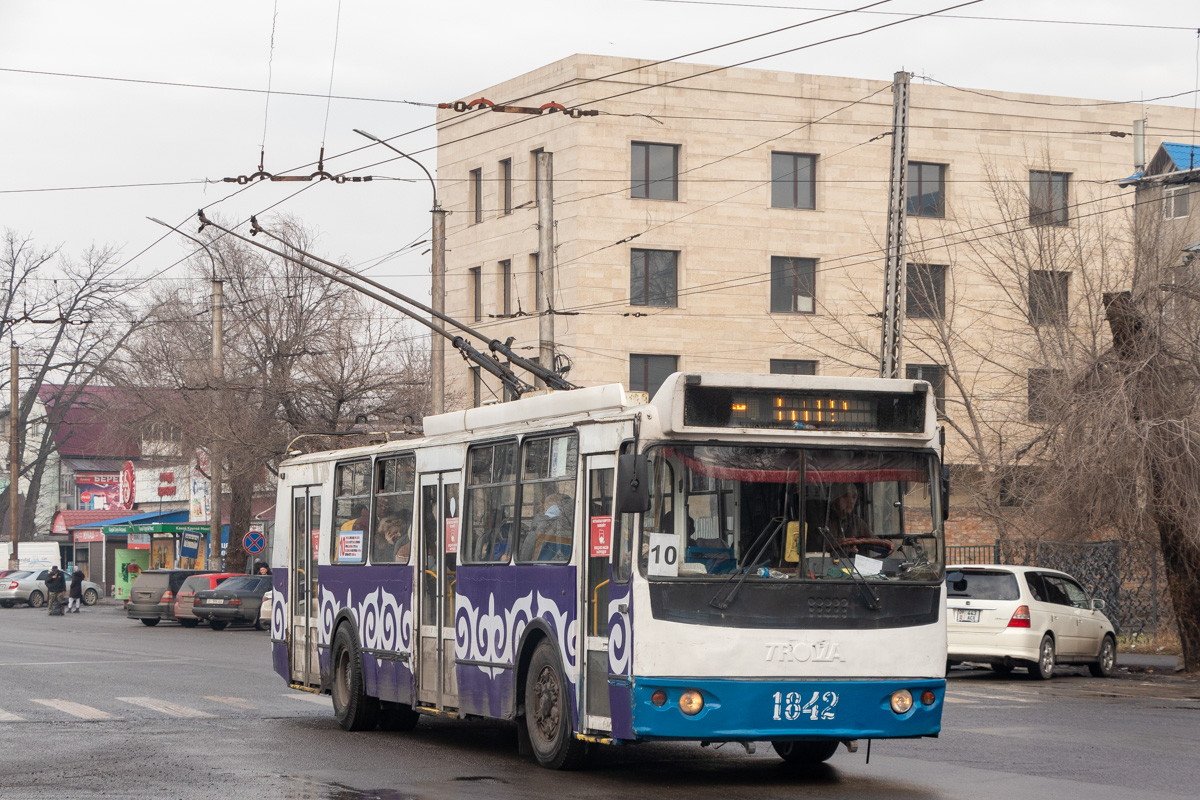 Бишкек, ЗиУ-682Г-016.05 № 1842