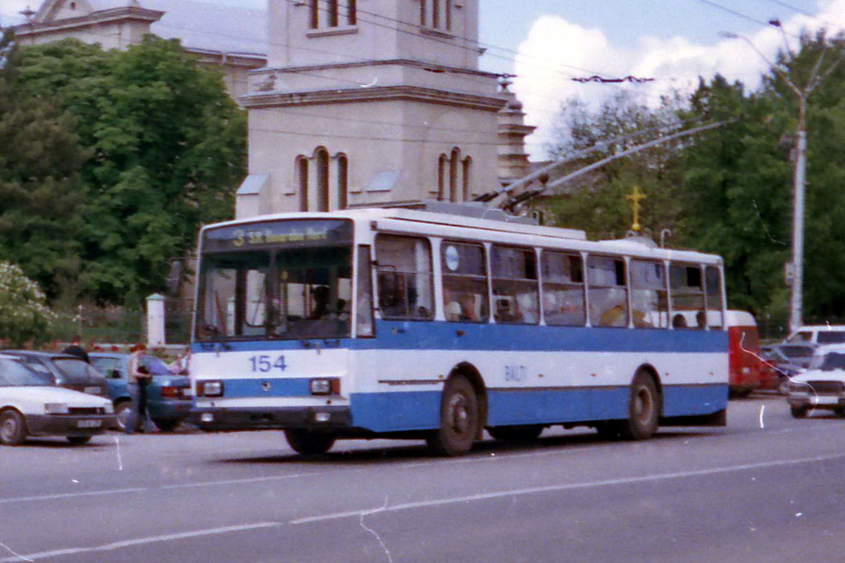 Бельцы, Škoda 14Tr13/6M № 154; Бельцы — Старые фотографии