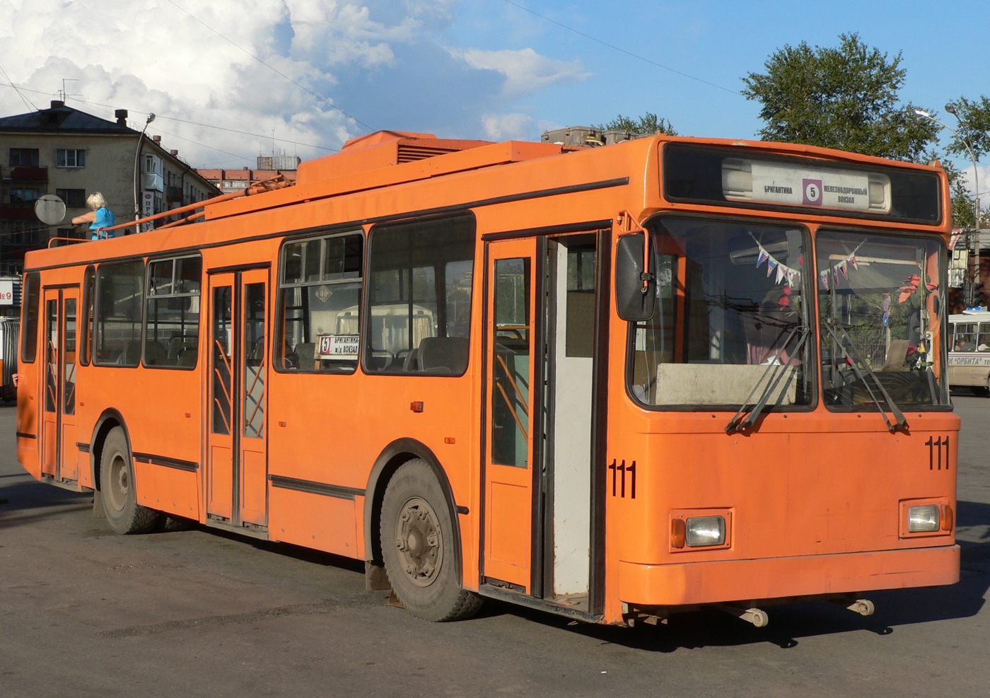 Vologda, VMZ-5298.00 (VMZ-375) Nr. 111