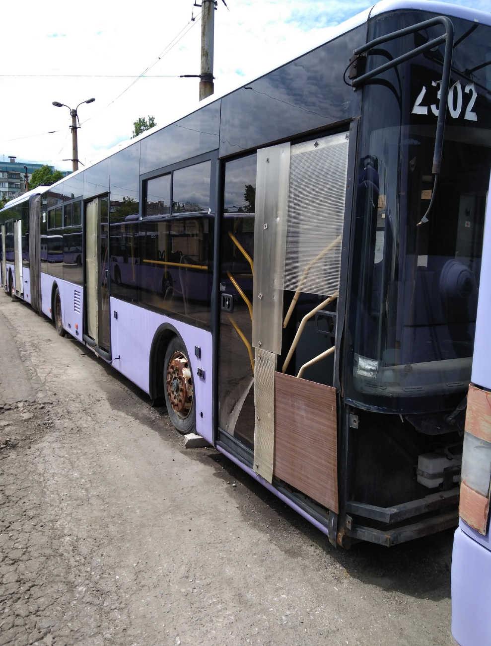 Donezk, LAZ E301A1 Nr. 2302