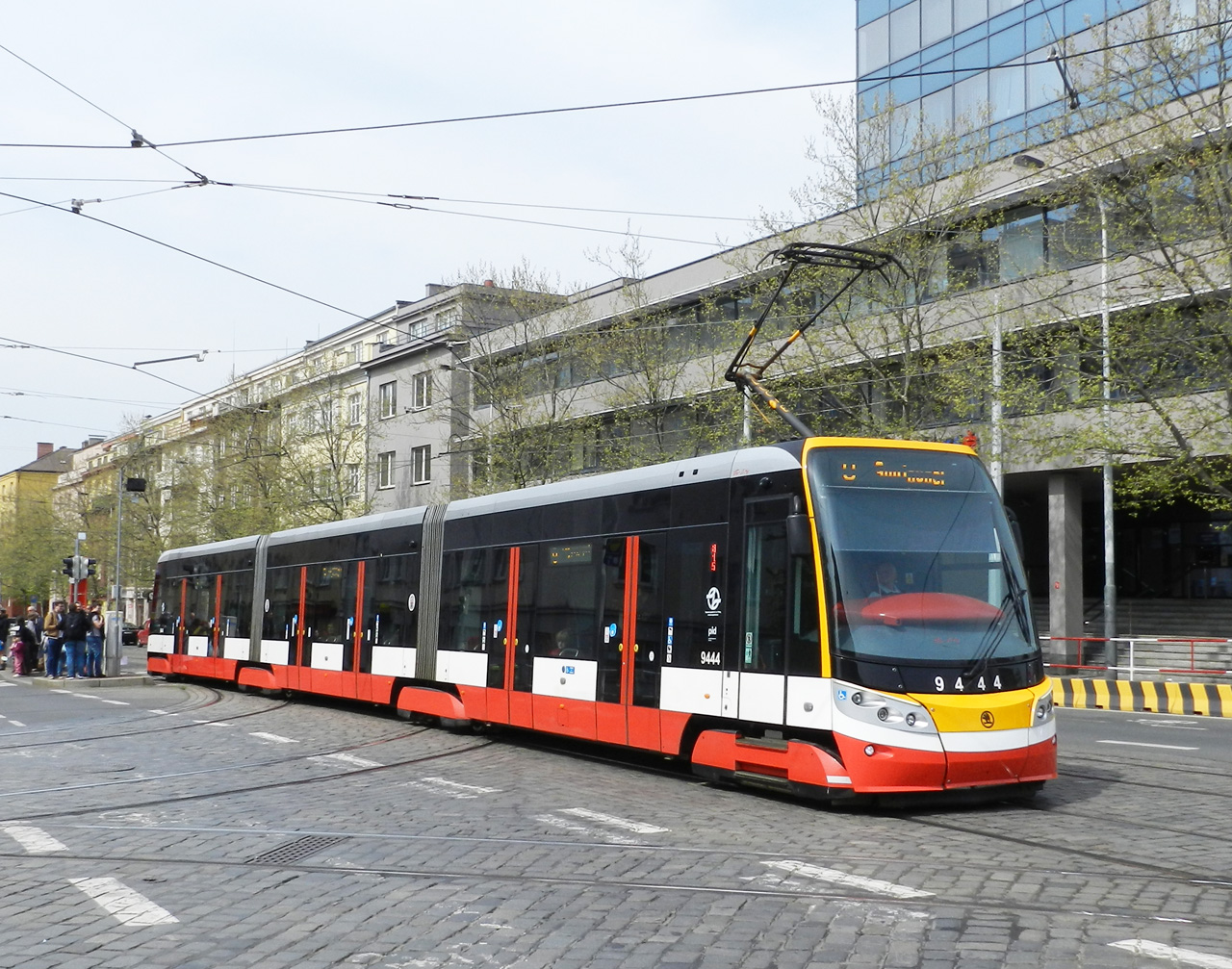 Прага, Škoda 15T7 ForCity Alfa Praha № 9444