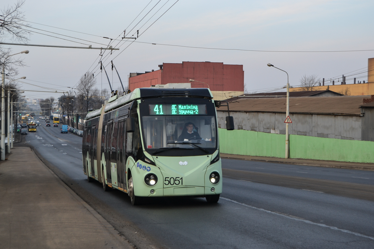 Минск, БКМ 43300D № 5051