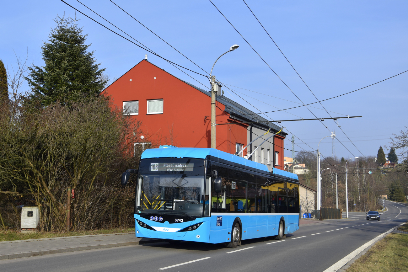 Острава, Škoda 36Tr TEMSA № 3742