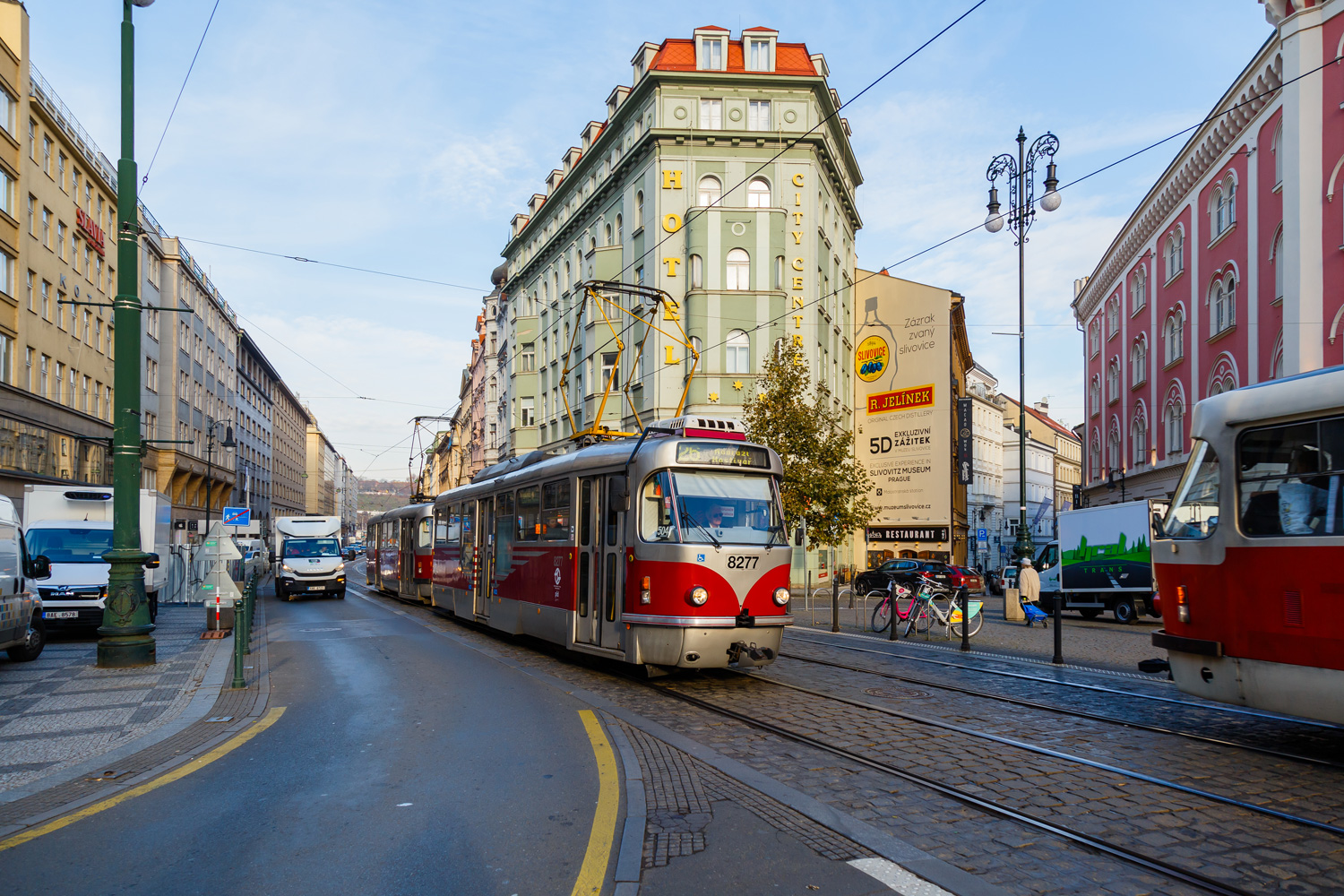 Praha, Tatra T3R.PLF № 8277