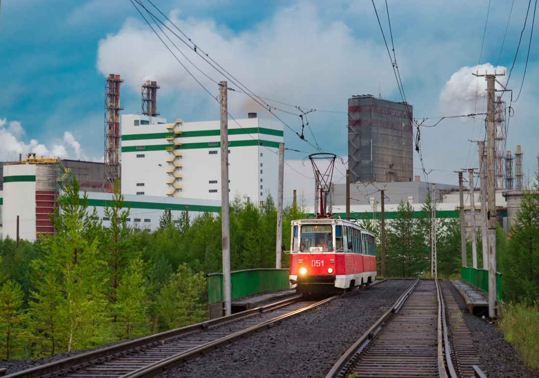 Усть-Илимск, 71-605 (КТМ-5М3) № 051