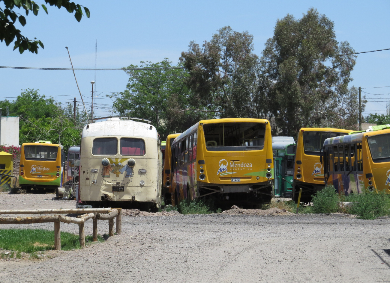 Мендоса, Nissan Tokyu Car MT-90 № 22; Мендоса — Старые и музейные троллейбусы; Мендоса — Хранилище Rodeo de la Cruz