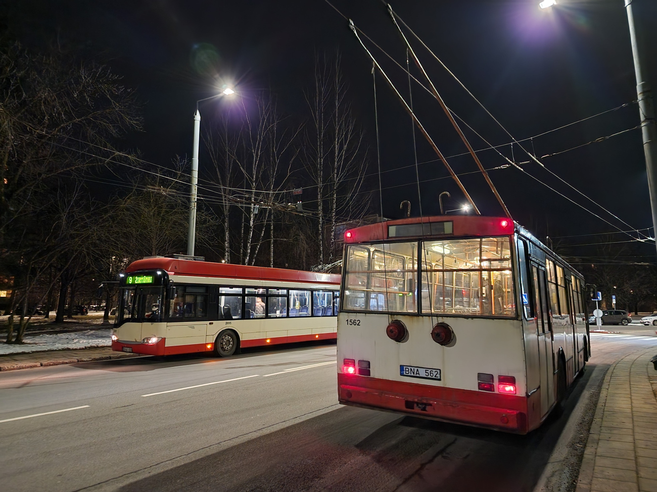 Вильнюс, Škoda 14Tr11/6 № 1562
