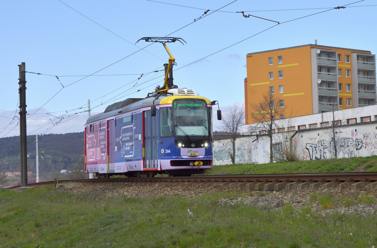 Мост ― Литвинов, Vario LFR.S № 266