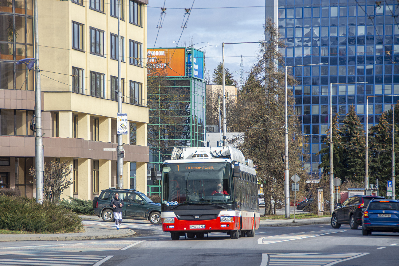 Банска-Бистрица, SOR TNB 12 № 3203