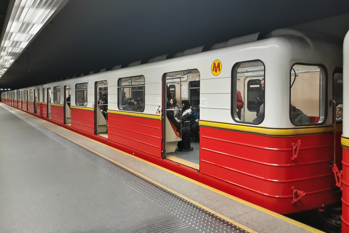 Варшава, 81-573.1 № 420