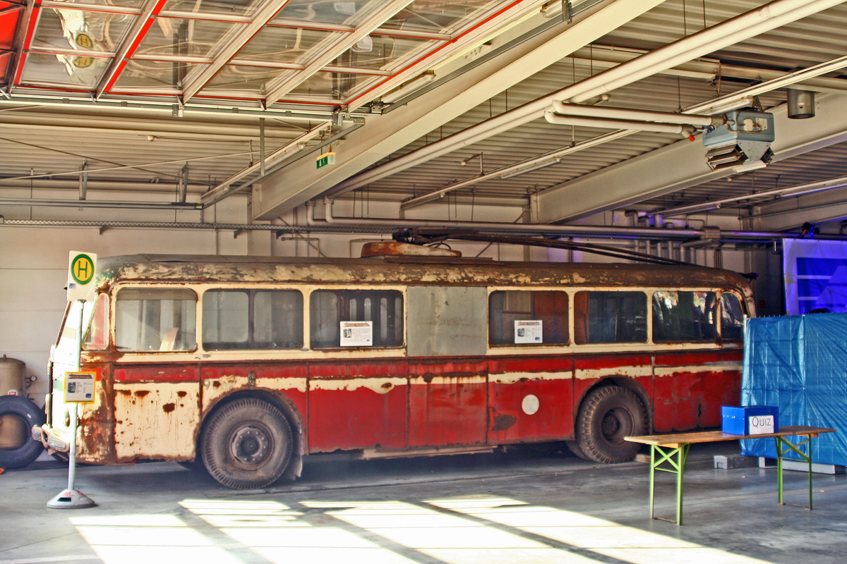 Лейпциг, Škoda 8Tr10 № 147